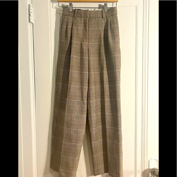 NWT Aritzia Babaton Pleated Pants in Beige Plaid - Picture 5 of 8